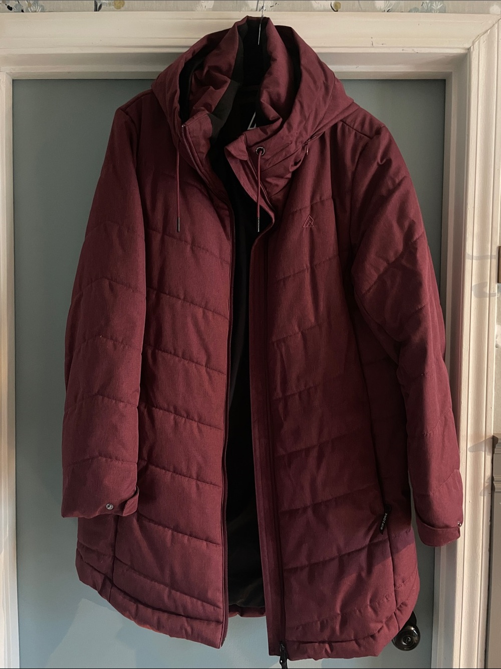 Insulated Quilted Hooded Puffer Coat in Burgundy